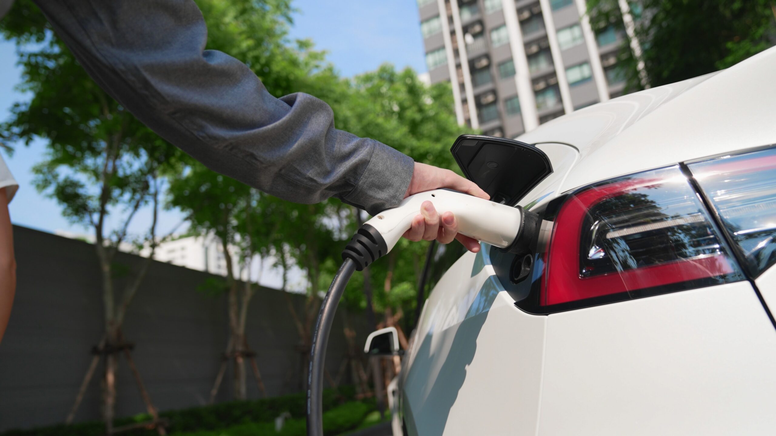 Finalize Your EV Charging Strategy Now – Or Lose Residents Later
