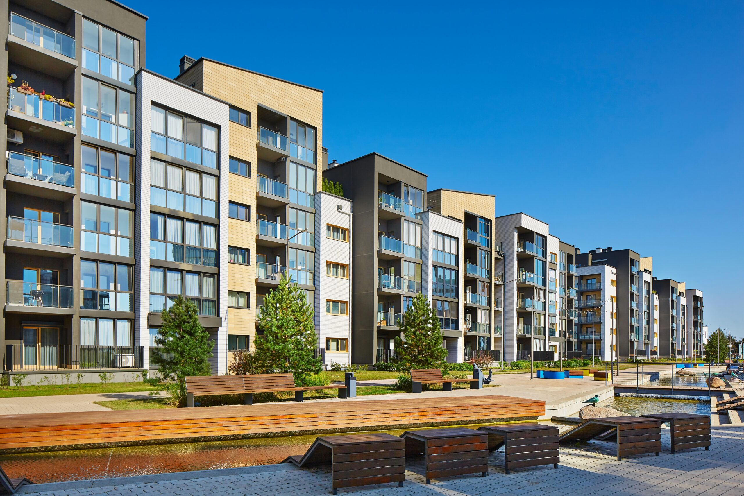 Why the Nation’s Biggest Apartment Owners Are Rethinking EV Charging
